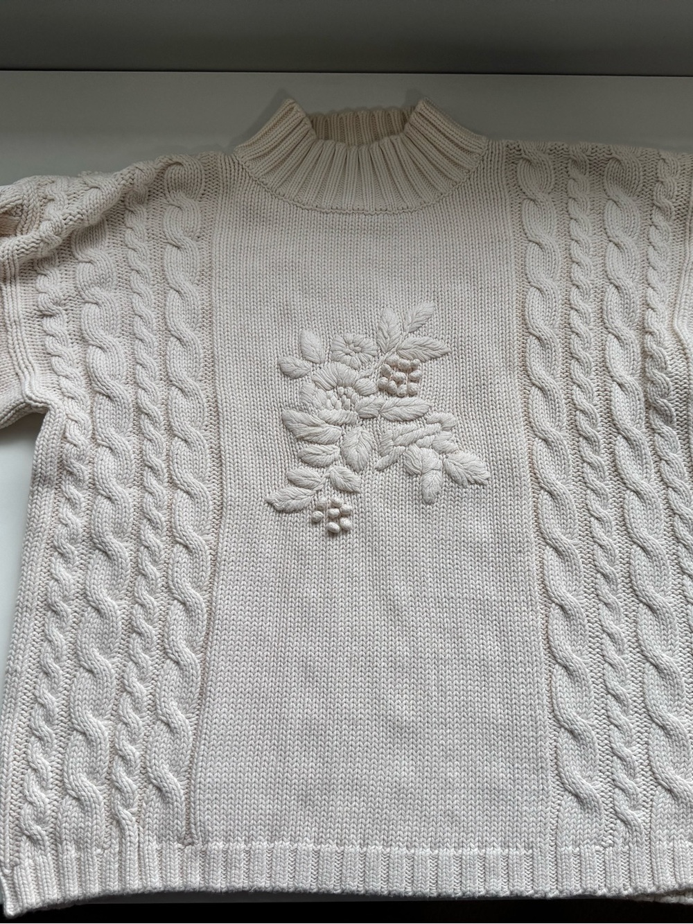 Vintage Women’s Cream 90s Eddie Bauer Cable Knit Embroidered Sweater Size Small